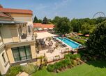 Elizabeth Hotel****