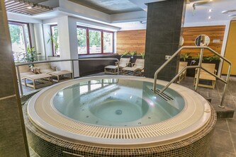 Bassiana Hotel és Étterem