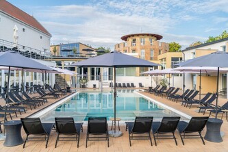 CE Plaza Hotel****